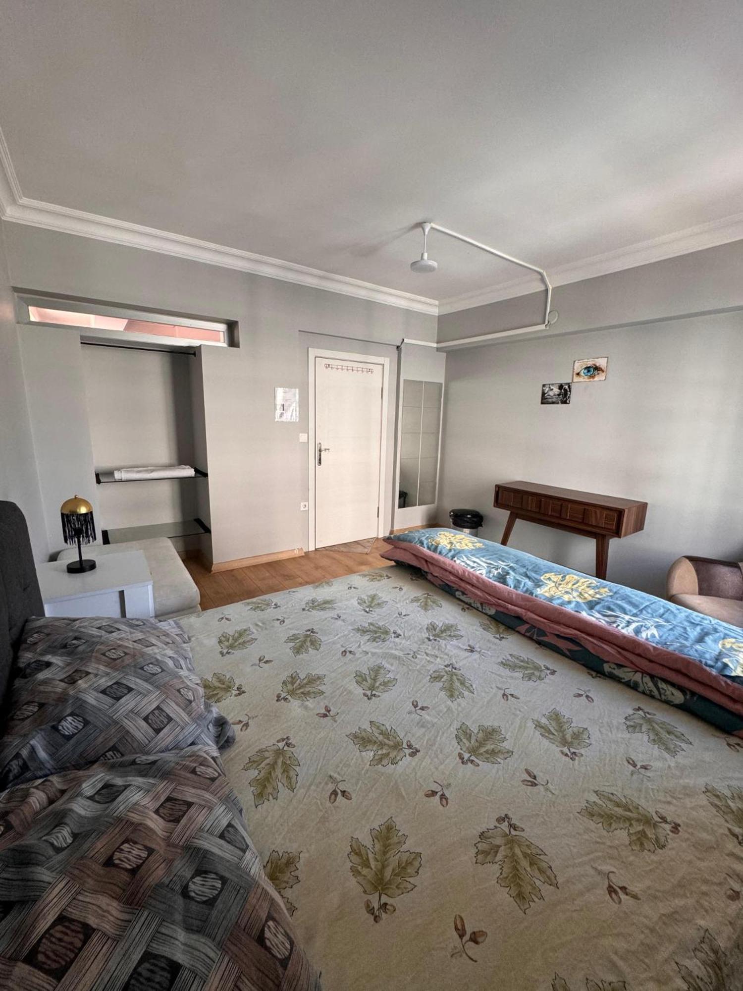 Transit 7 Apartment Istanbul Bagian luar foto