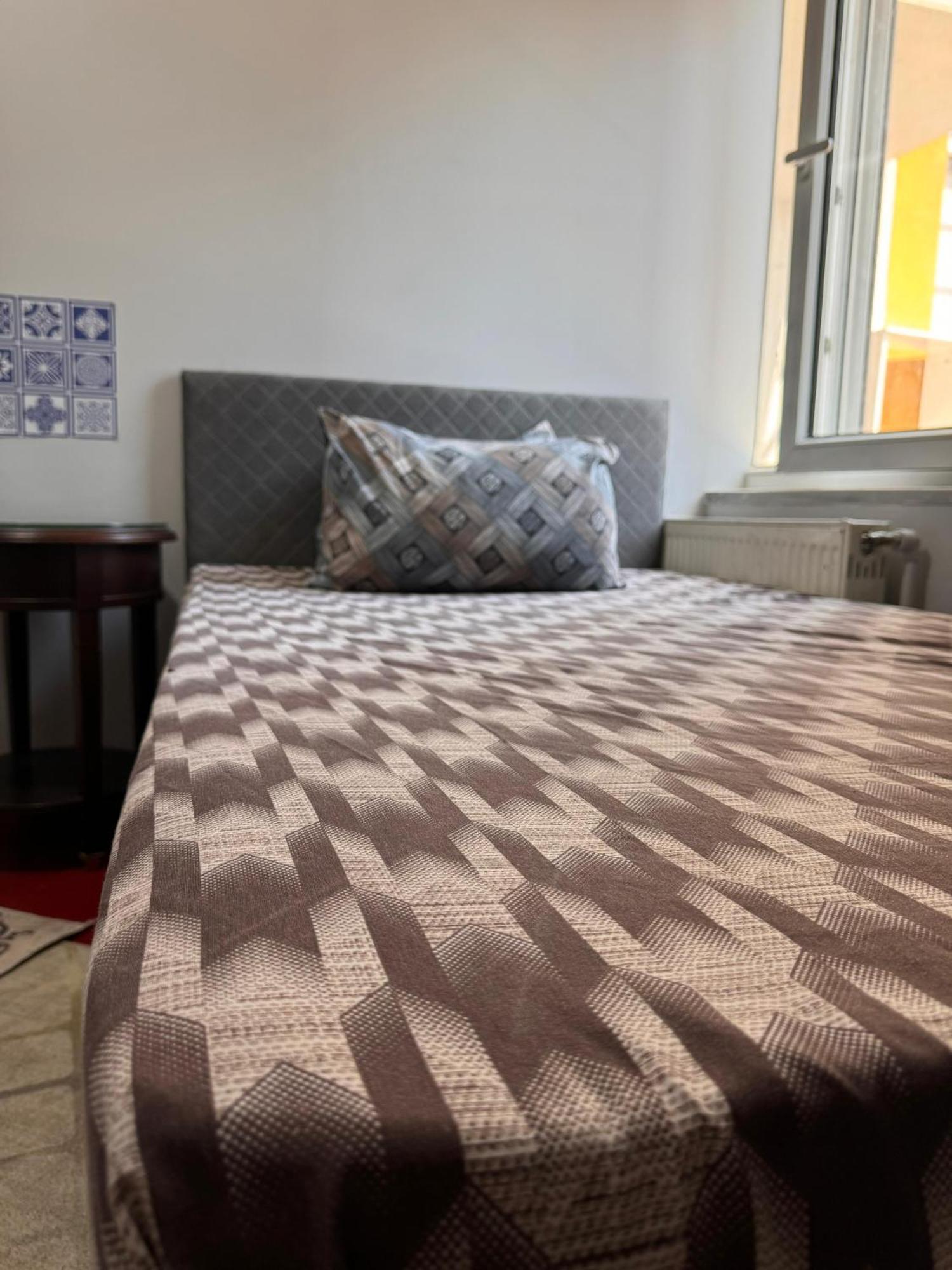 Transit 7 Apartment Istanbul Bagian luar foto
